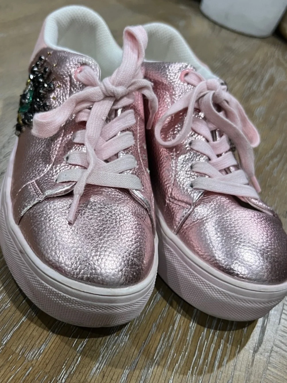 Kurt Geiger Pink Metallic Eye-Embellished Kids Sneakers
